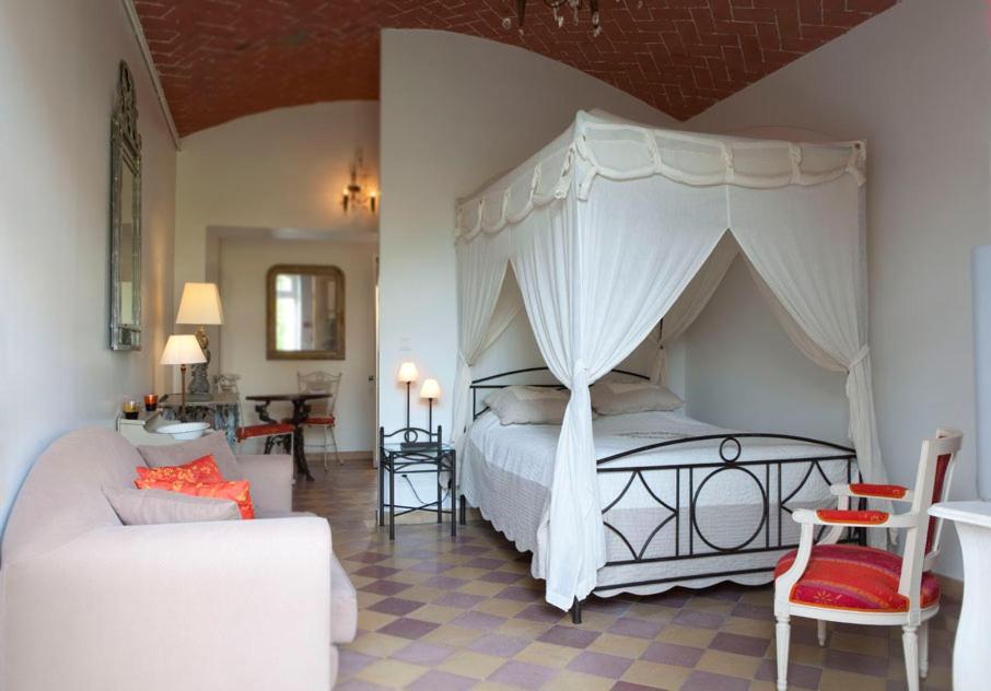 La Bretauche Apartment Checy Ngoại thất bức ảnh